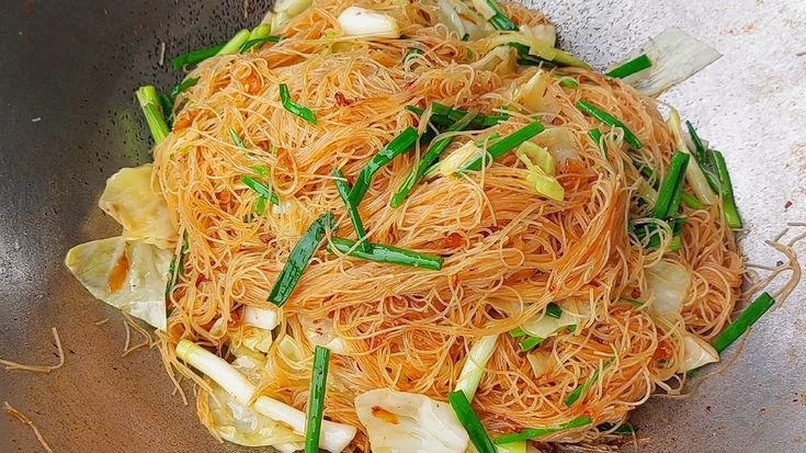 🍜 ผัดหมี่ เมนูง่ายๆ ที่ใครหลายคนโปรดปราน