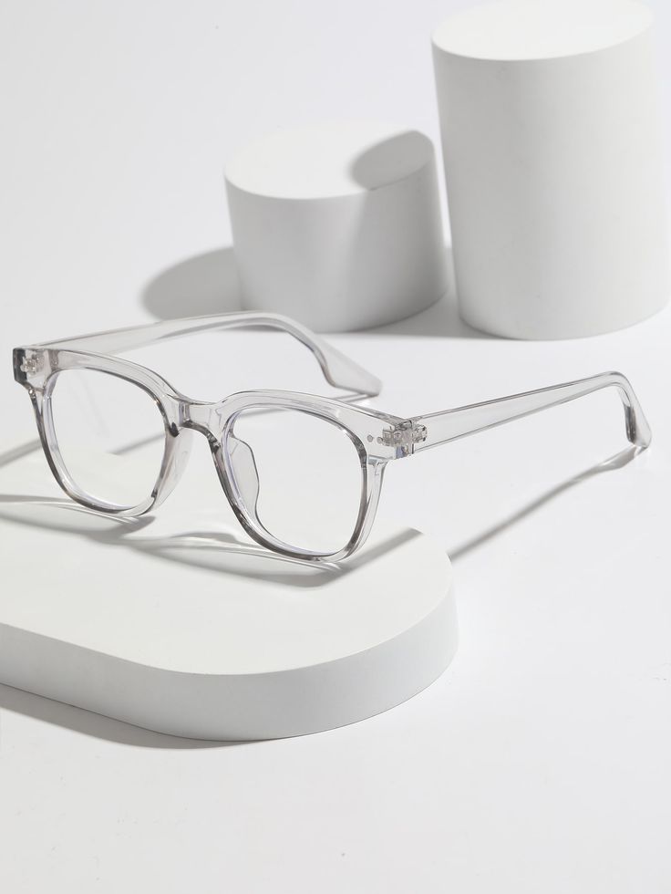👓 แว่นสายตา & แว่นกรองแสง ไอเท็มจำเป็นของคนยุคดิจิทัล เลือกอย่างไรให้เหมาะกับคุณที่สุด?