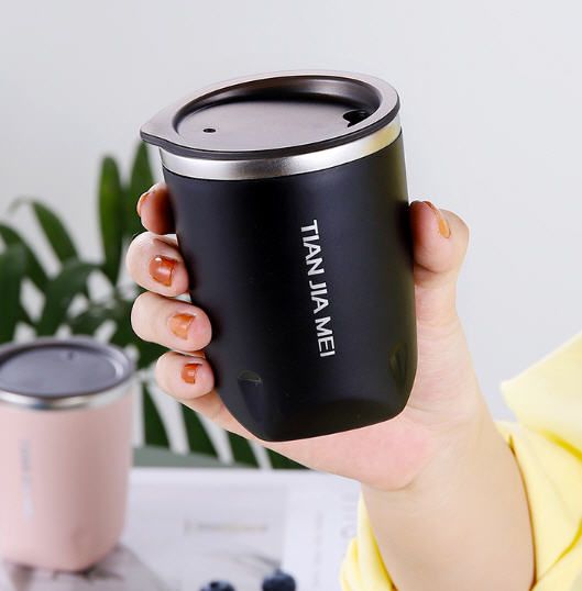 ☕ แก้วกาแฟสแตนเลส ความเรียบง่ายที่ซ่อนความเท่ และความใส่ใจในทุกอุณหภูมิของชีวิต