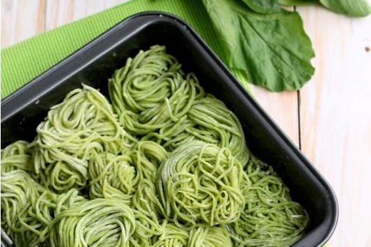 บะหมี่หยก เส้นนุ่มหอม กลมกล่อมทุกคำ