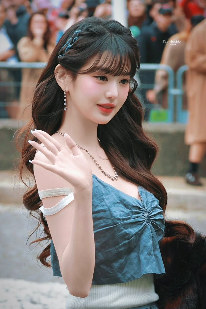 วอนยองในงาน Miu Miu Spring/Summer 2026 ณ ปารีส การปรากฏตัวที่สะกดทุกสายตา ✨