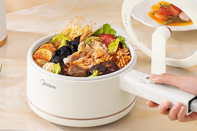 สิ่งที่ผู้เช่าต้องอ่าน: 5 วิธีสร้างสรรค์ในการใช้กระทะไฟฟ้าเพื่อทำอาหารในพื้นที่เล็กๆ