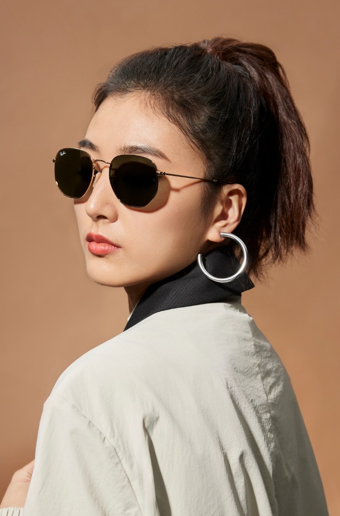 Ray-Ban แว่นกันแดด: ความคลาสสิกเหนือกาลเวลา ที่มากกว่า “แฟชั่น”