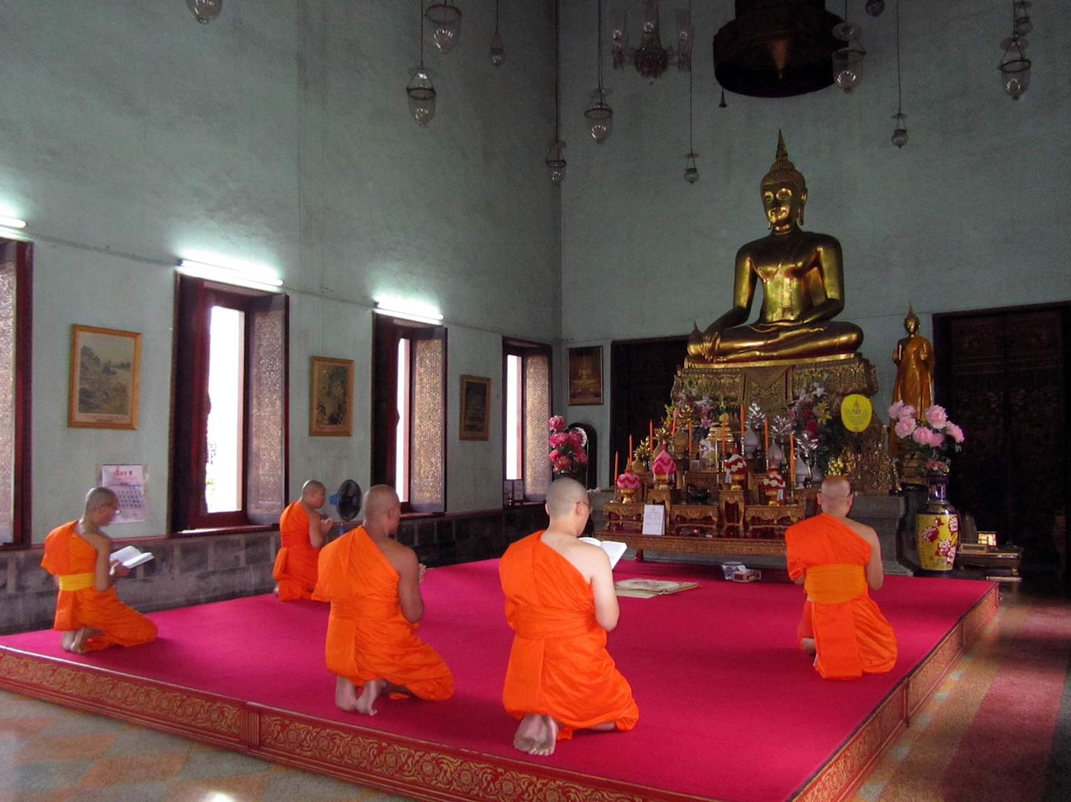 วันเข้าพรรษา 2568: ความหมาย กิจกรรม และแนวทางปฏิบัติของพุทธศาสนิกชน