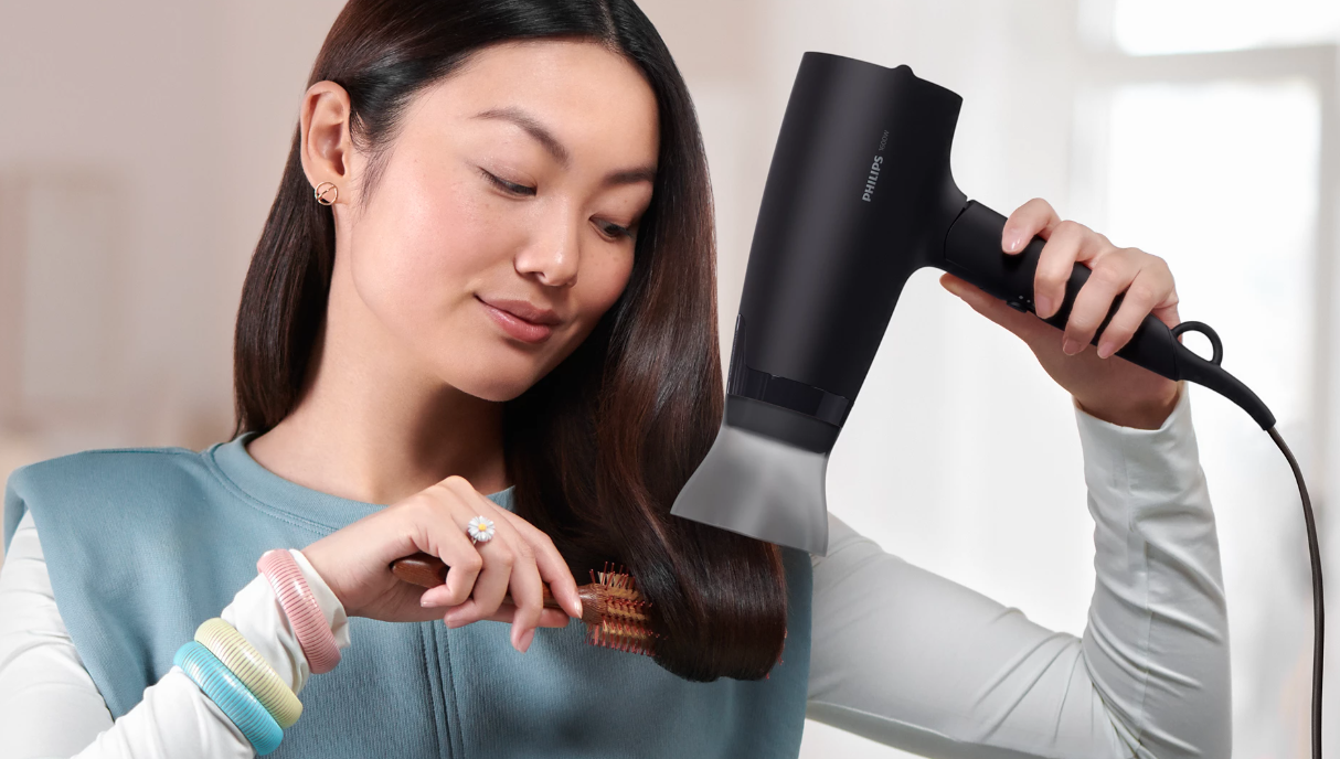 ไดร์เป่าผม Philips ตัวช่วยผมสวยในวันที่เร่งรีบ เครื่องช่วยทุ่นเวลาชีวิตเพื่อความเงางาม
