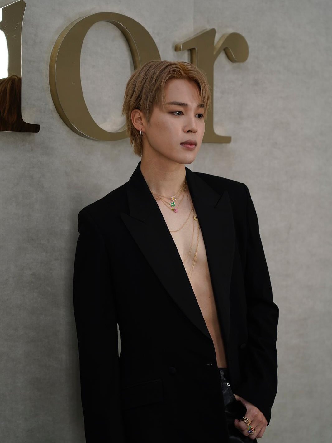 JIMIN แห่ง BTS สร้างปรากฏการณ์ที่ Dior Women’s Collection SS26