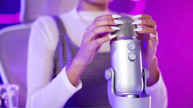 ASMR คืออะไร? ทำไมคนถึงหลงรัก ASMR กันมากขึ้น?
