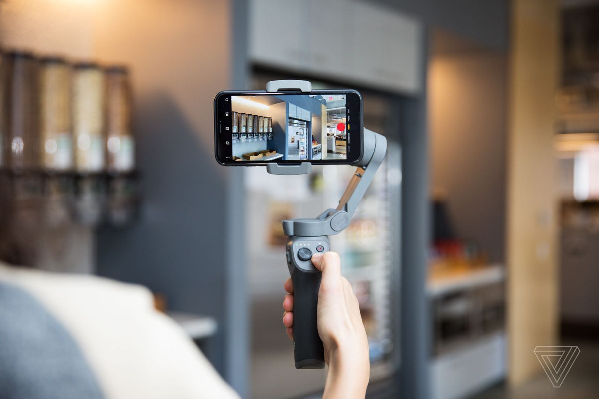 รีวิว Osmo Mobile 7 / Osmo Mobile 7P: ไม้กันสั่นที่สั่งได้ด้วยมือเดียว ถ่ายลื่นทุกช็อต คอนเทนต์ดูมืออาชีพขึ้นทันที