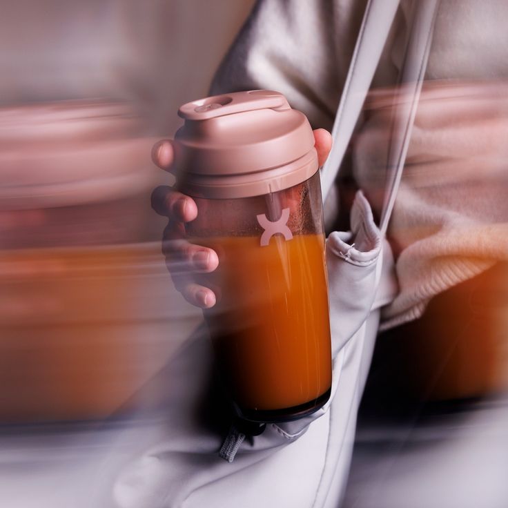 🥤 คนออกกำลังกายต้องมี “แก้วเชคโปรตีน” ติดตัวไว้ เหมือนเพื่อนรู้ใจที่คอยอยู่ด้วยทุกช่วงเวลา