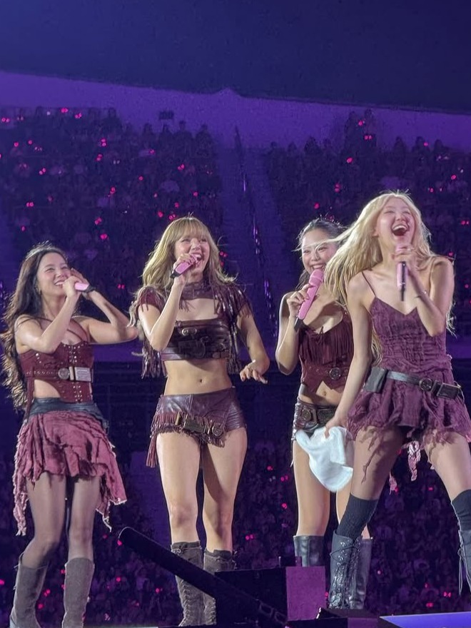 BLACKPINK WORLD TOUR < DEADLINE > IN BANGKOK คอนเสิร์ตแห่งความทรงจำ และการเติบโตที่แฟนคลับไม่มีวันลืม