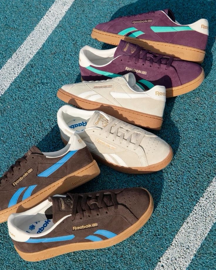 REEBOK รองเท้าเท่ใส่สบาย ดีไซน์คลาสสิกที่ไม่เคยตกยุค