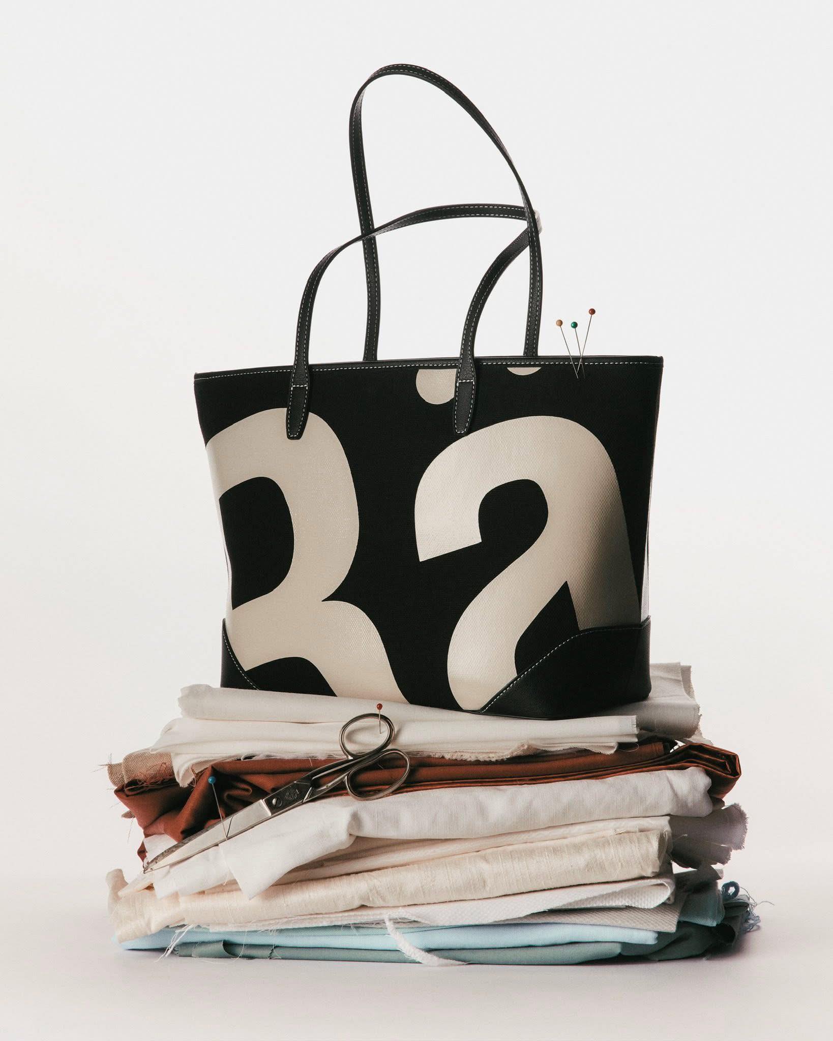 Tote Bag กระเป๋าแบกบ้านที่คนของเยอะต้องมี