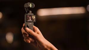 บอกลาวิดีโอสั่นๆ จากมือถือ! DJI Pocket 3: อาวุธลับขั้นสุดสำหรับ Vlogger และนักเดินทางชาวไทย