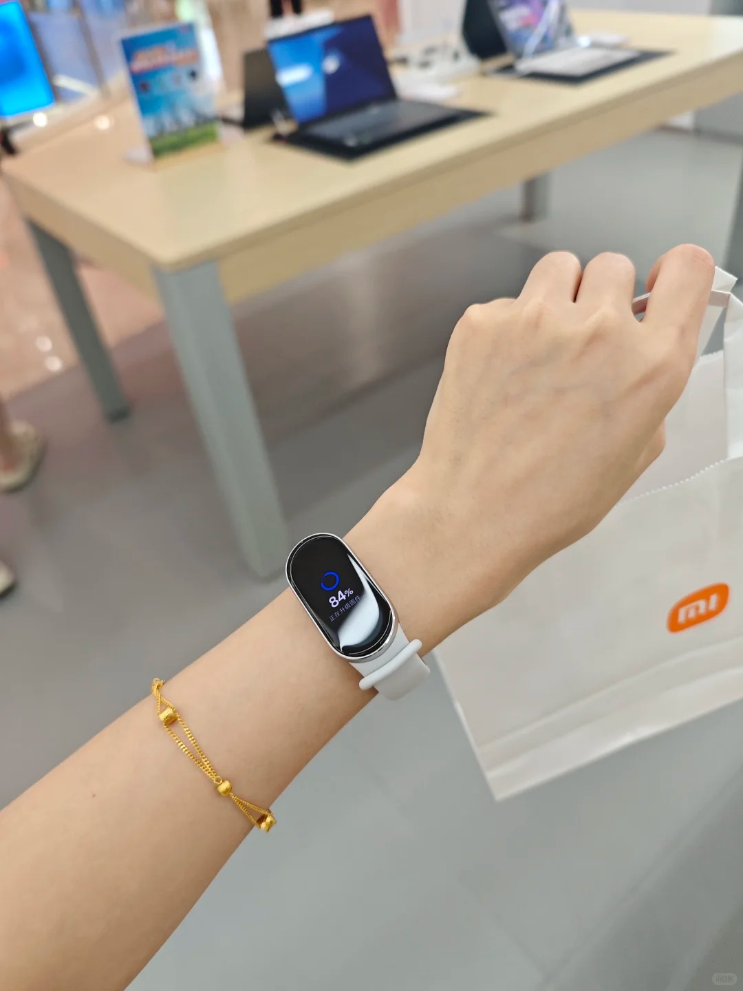 สายรัดข้อมือ Xiaomi สีเงิน ผสมผสานสไตล์หรูและเรียบง่าย! ✨