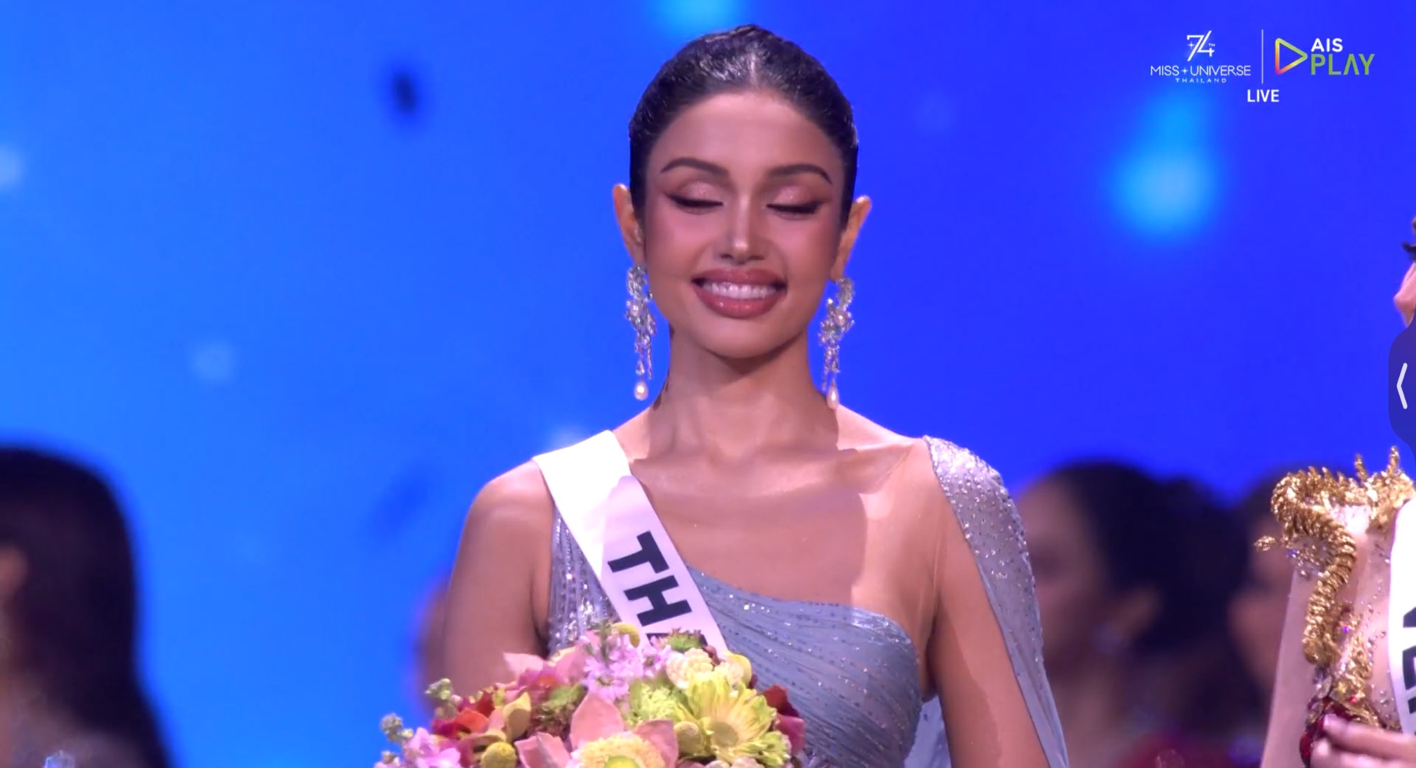 วีนา ปวีณา ซิงค์ รับตำแหน่งรองอันดับ 1 Miss Universe 2025 เส้นทาง 8 ปีที่พิสูจน์ว่า “ความพยายามไม่เคยทำร้ายใคร”