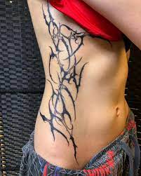 Cybersigilism Tattoo ลายเส้นแห่งอนาคต สไตล์รอยสักมาแรงประจำปี 2025