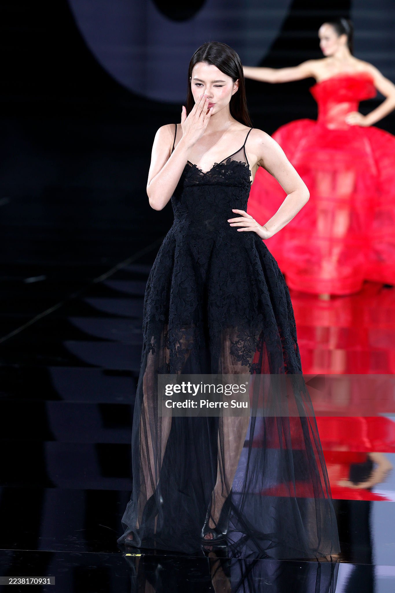 เมื่อความสวยไม่ใช่เป็นเรื่องไกลตัว — การเดินทางของเบ็คกี้บนรันเวย์ Le Défilé L’Oréal Paris