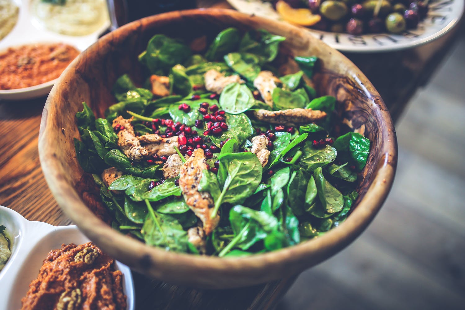 🥗 8 ผักช่วยเผาผลาญ บูสต์การลดน้ำหนักง่าย ๆ แบบธรรมชาติ