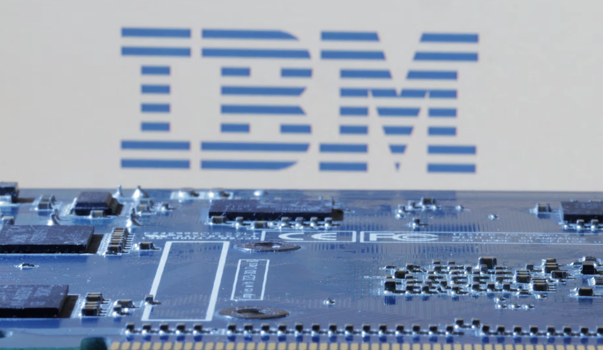 IBM ขยับหมากล้ำหน้า เมื่อชิป AMD ธรรมดา กลายเป็นประตูสู่ควอนตัมคอมพิวเตอร์แห่งอนาคต