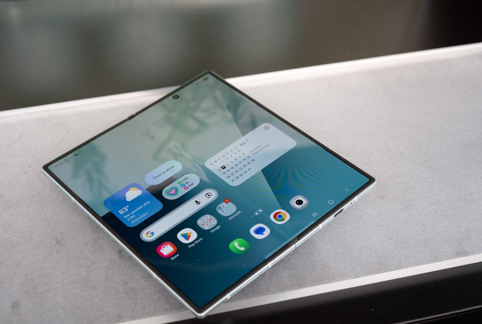 รีวิวจุดเด่น ราคาเปิดจองของ Samsung Galaxy Z Fold 7