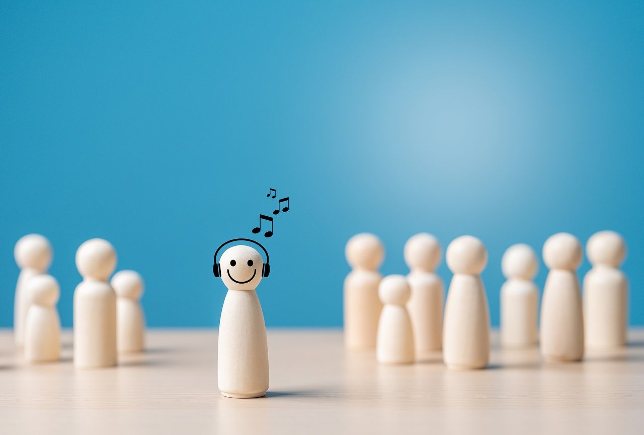 คนที่ชอบอยู่เงียบ ๆ ไม่ได้แปลว่าเกลียดใคร แต่กำลังชาร์จพลังอยู่