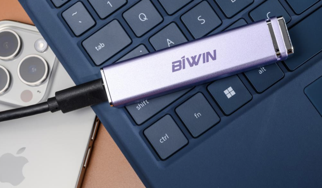 สิ่งที่ต้องมีสำหรับการเดินทาง: BIWIN PD2000 โซลิดสเตทไดรฟ์แบบพกพา