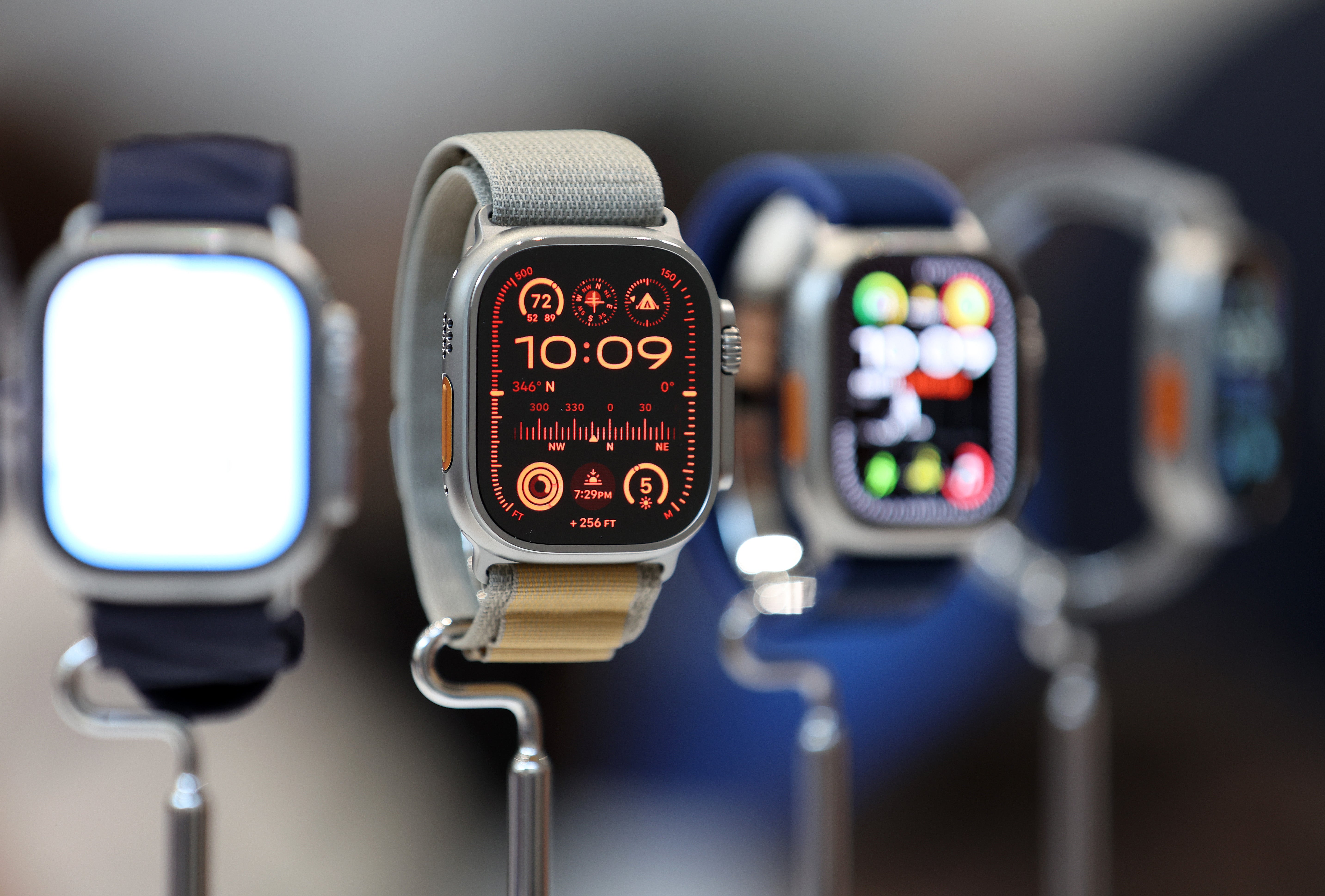รีวิว Apple Watch 2025: คุ้มค่าไหมถ้าจะซื้อตอนนี้?