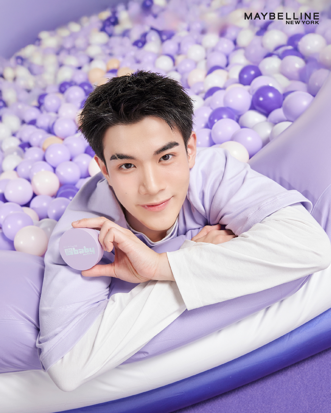 โฟร์ท ณัฐวรรธน์ เปิดตัวในบ้าน Maybelline สร้างกระแส ยอดขายพุ่งแรงทันที