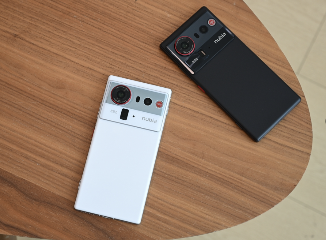 เผยโฉม Nubia Z80 UItra สีดำและสีขาวคลาสสิกไม่ซ้ำใคร!