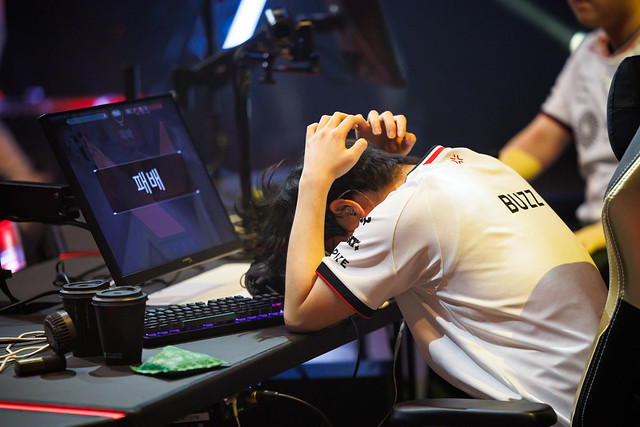 การเลือกจอคอมเกมมิ่ง สำหรับเกมเมอร์