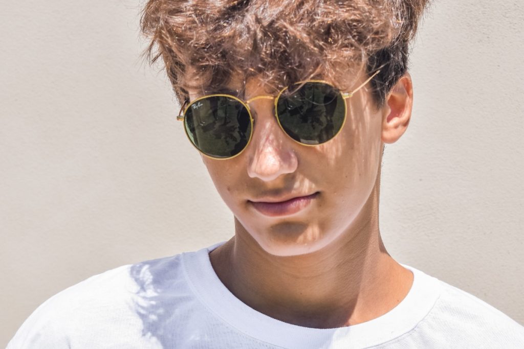 Ray-Ban แว่นกันแดด: ความคลาสสิกเหนือกาลเวลา ที่มากกว่า “แฟชั่น”