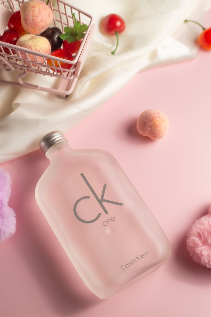 Calvin Klein: CK One EDT — น้ำหอมแห่งอิสรภาพ กลิ่นสะอาดคลาสสิกที่ไม่มีวันตกยุค