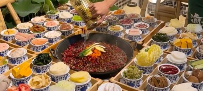 บุฟเฟต์-หมาล่าฟีเวอร์ 🍲🔥 ทำไมร้านควรใช้เพจเจอร์จัดการคิว