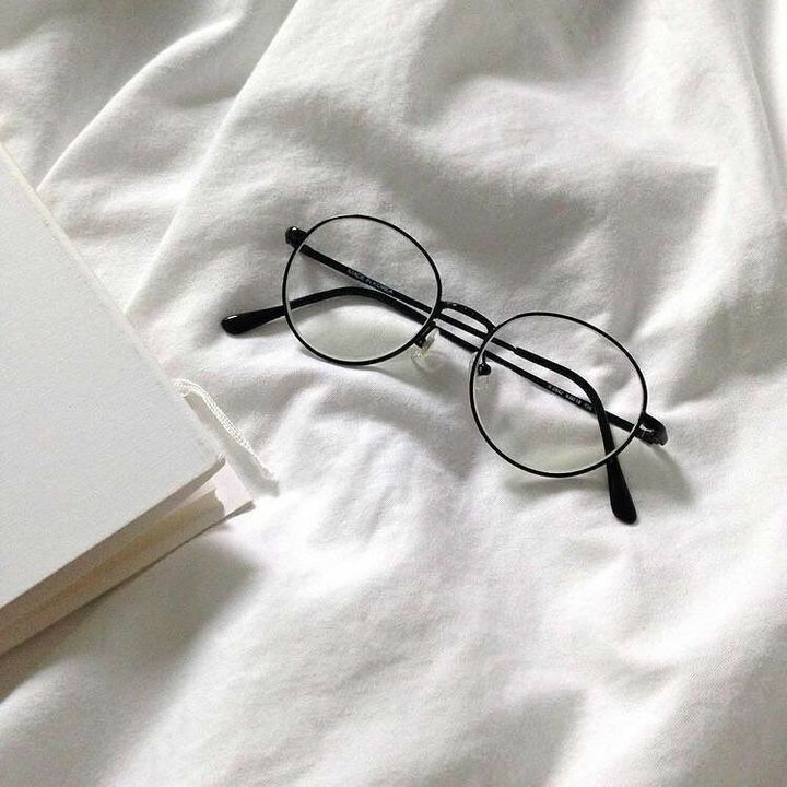 👓 แว่นสายตา & แว่นกรองแสง ไอเท็มจำเป็นของคนยุคดิจิทัล เลือกอย่างไรให้เหมาะกับคุณที่สุด?