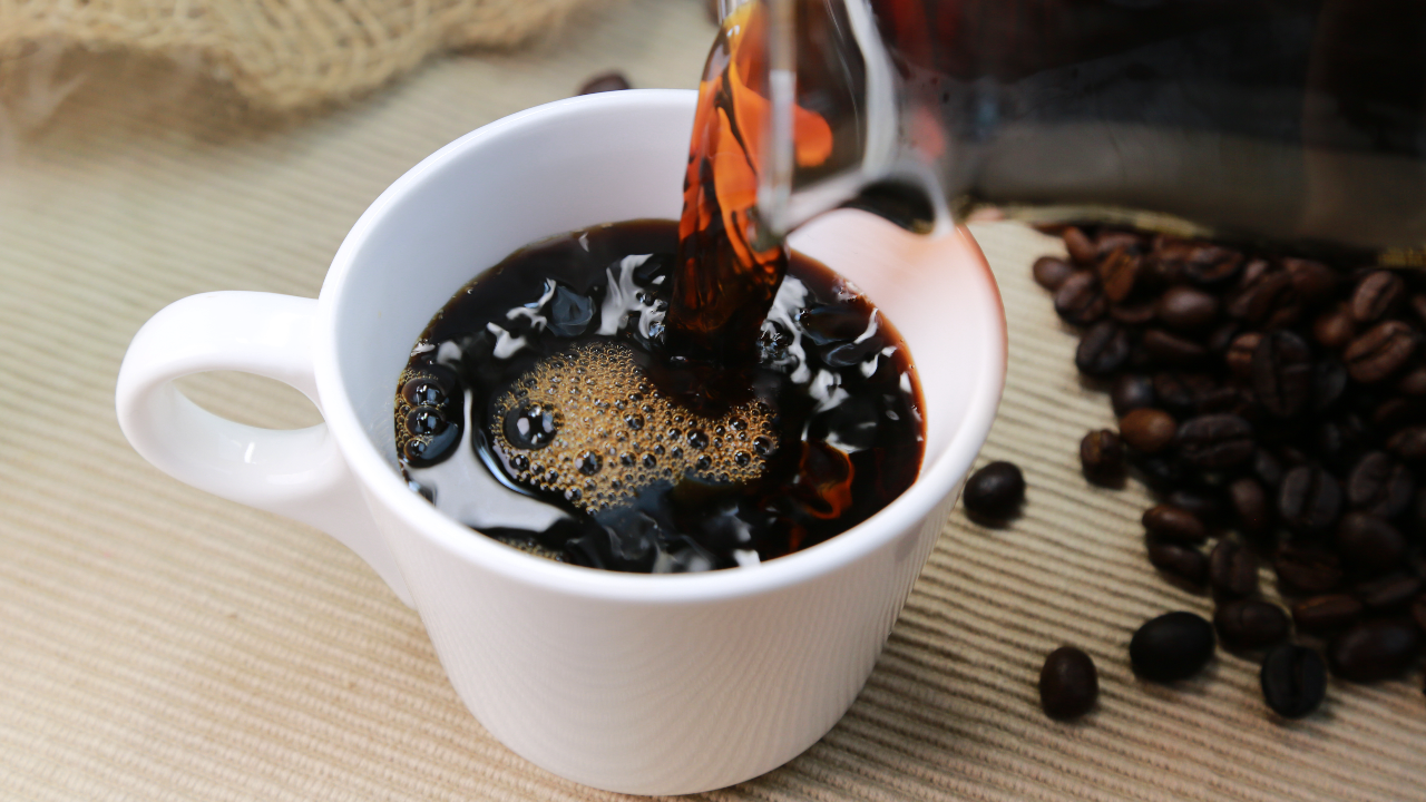 กาแฟดำ ตัวช่วยของคนติดคาเฟอีนที่อยากหุ่นดี!