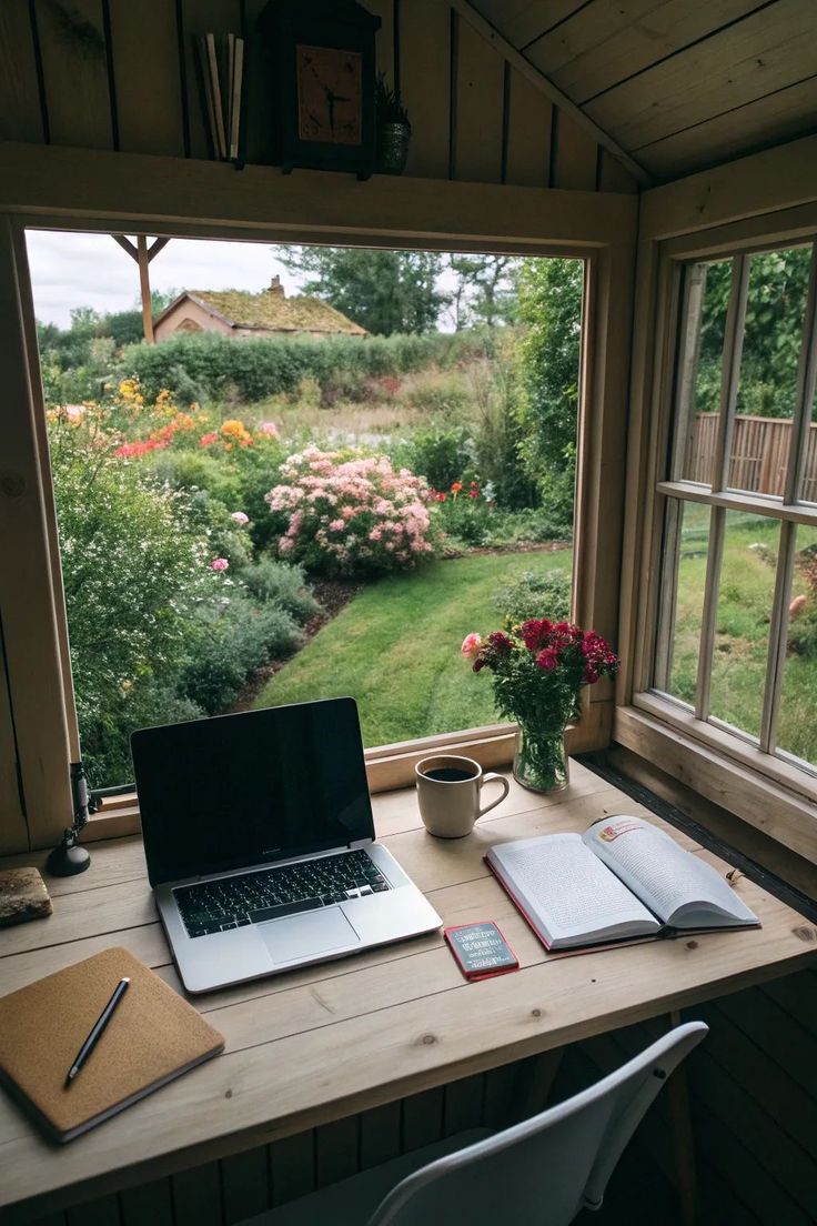 Must-have Gadget สำหรับ Work from Home 🖥️✨
