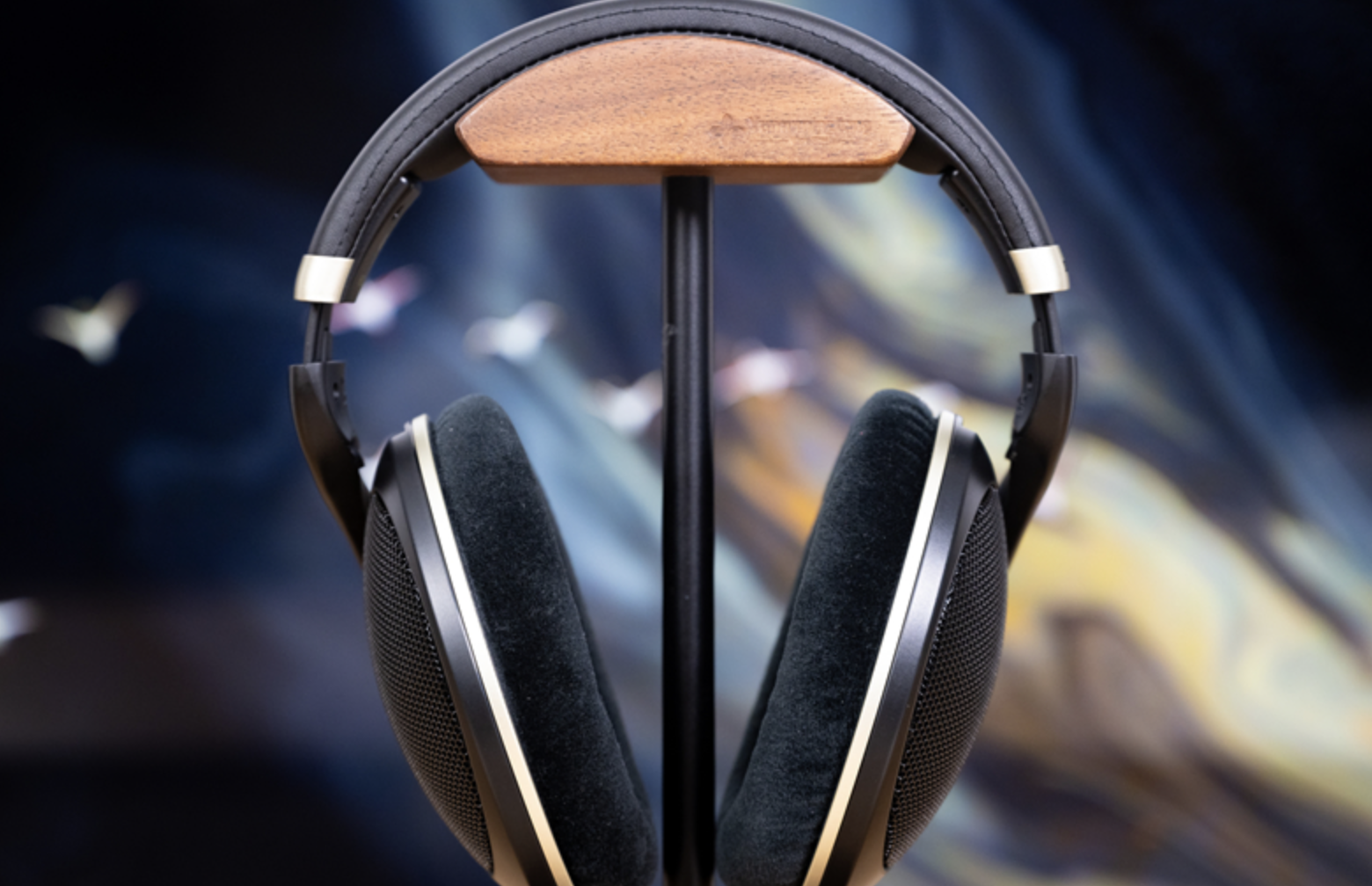 Sennheiser HD 505: สัมผัสความงามที่แท้จริงของดนตรีด้วยมรดกคลาสสิกแห่งหูฟังเปิดหลัง