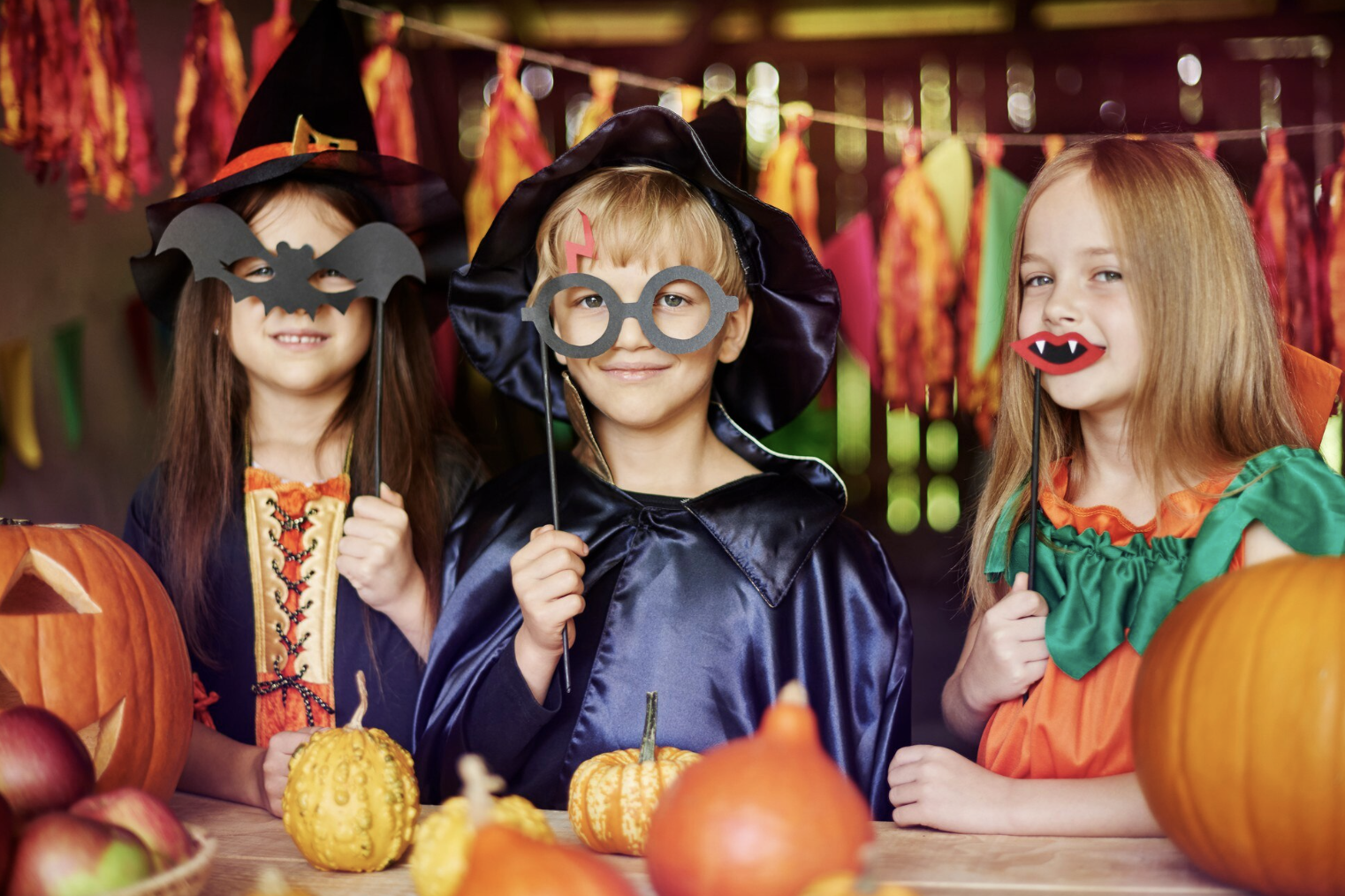 Halloween คืออะไร ทำไมต้องแต่งผี