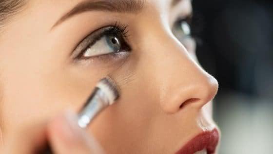 Makeup Artist’s Secret: วิธีใช้คอนซีลเลอร์ให้เนียนเป็นธรรมชาติ