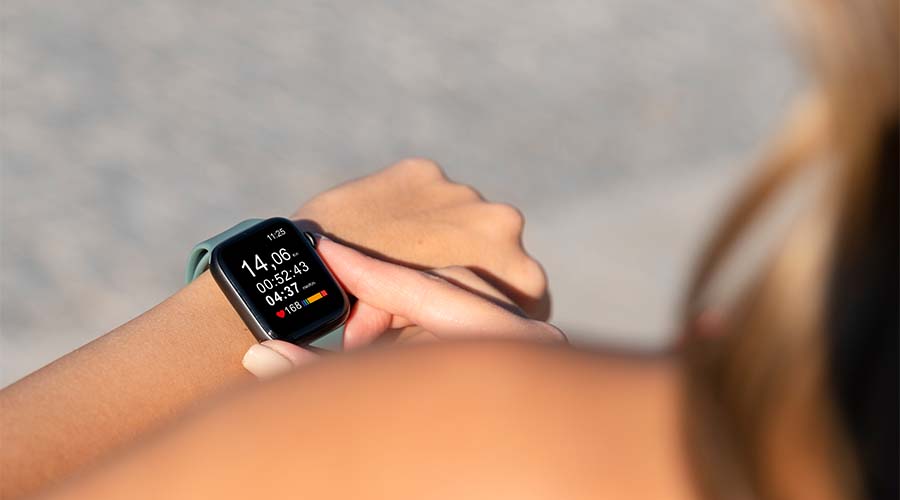 Smart Watch ไอเทมสำคัญสำหรับสายออกกำลังกาย เพราะการมีนาฬิกาที่ “ฉลาด” กว่าที่คิด อาจทำให้คุณอยากลุกมาออกกำลังกายทุกวัน