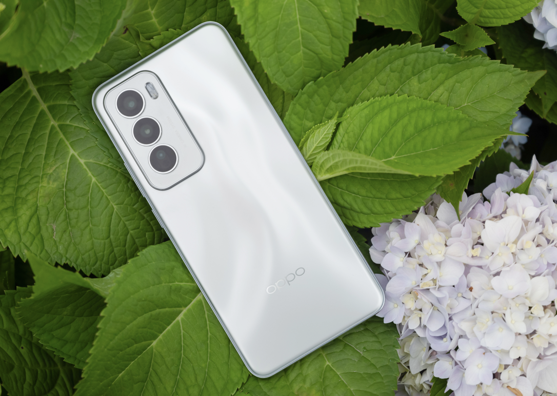 เผยโฉม OPPO Reno12  มาพร้อมดีไซส์สุดสวย