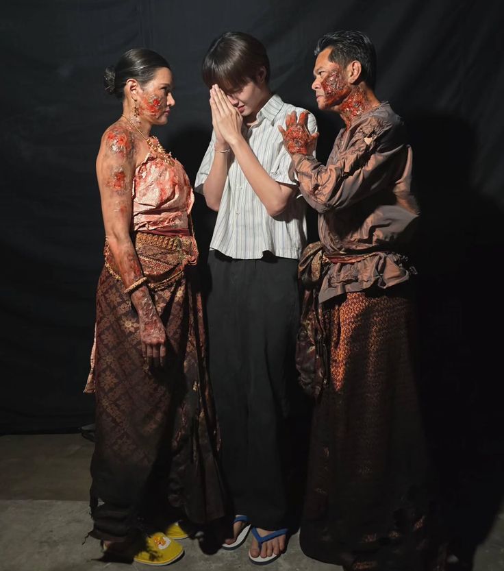 เมื่อความหลอนกลายเป็นแฟชั่น และเทศกาลต่างชาติกลายเป็นส่วนหนึ่งของวัฒนธรรมไทย!