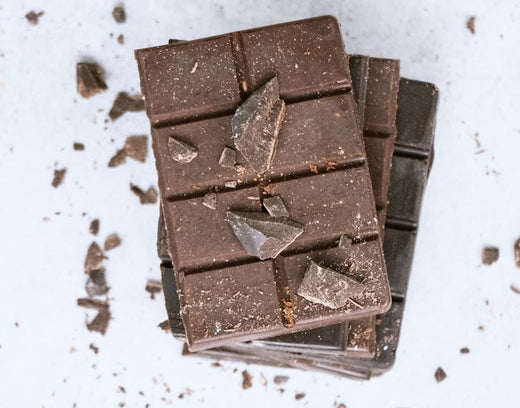 คอมพาวด์ช็อกโกแลต (Compound Chocolate) คืออะไร? ใช้ทำอะไร? ต่างจากช็อกโกแลตปกติยังไง?