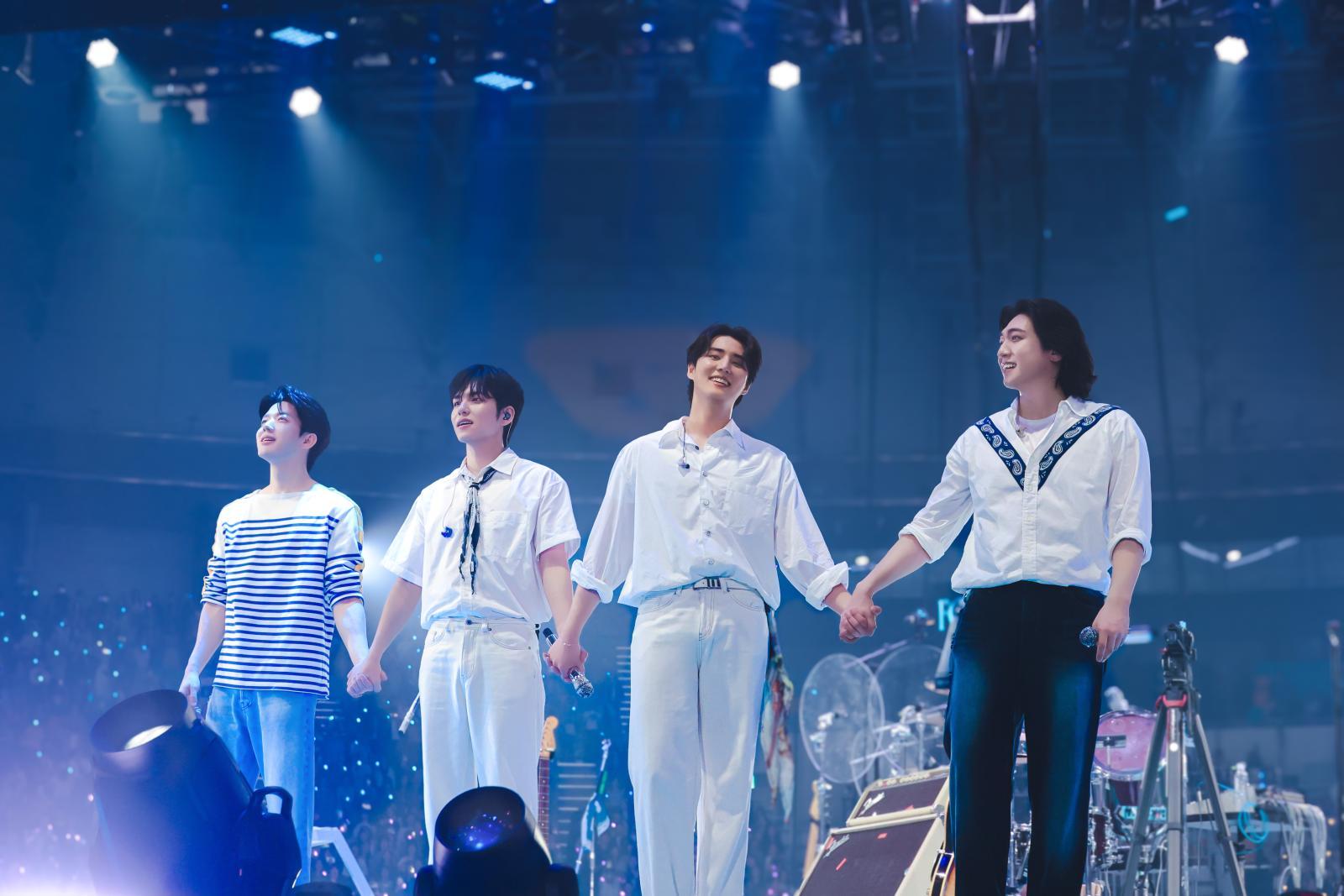🎉 DAY6 10th Anniversary Tour  The DECADE in Bangkok เมื่อพวกเขาจะกลับมาสร้างโมเมนต์ที่ยิ่งใหญ่อีกครั้ง