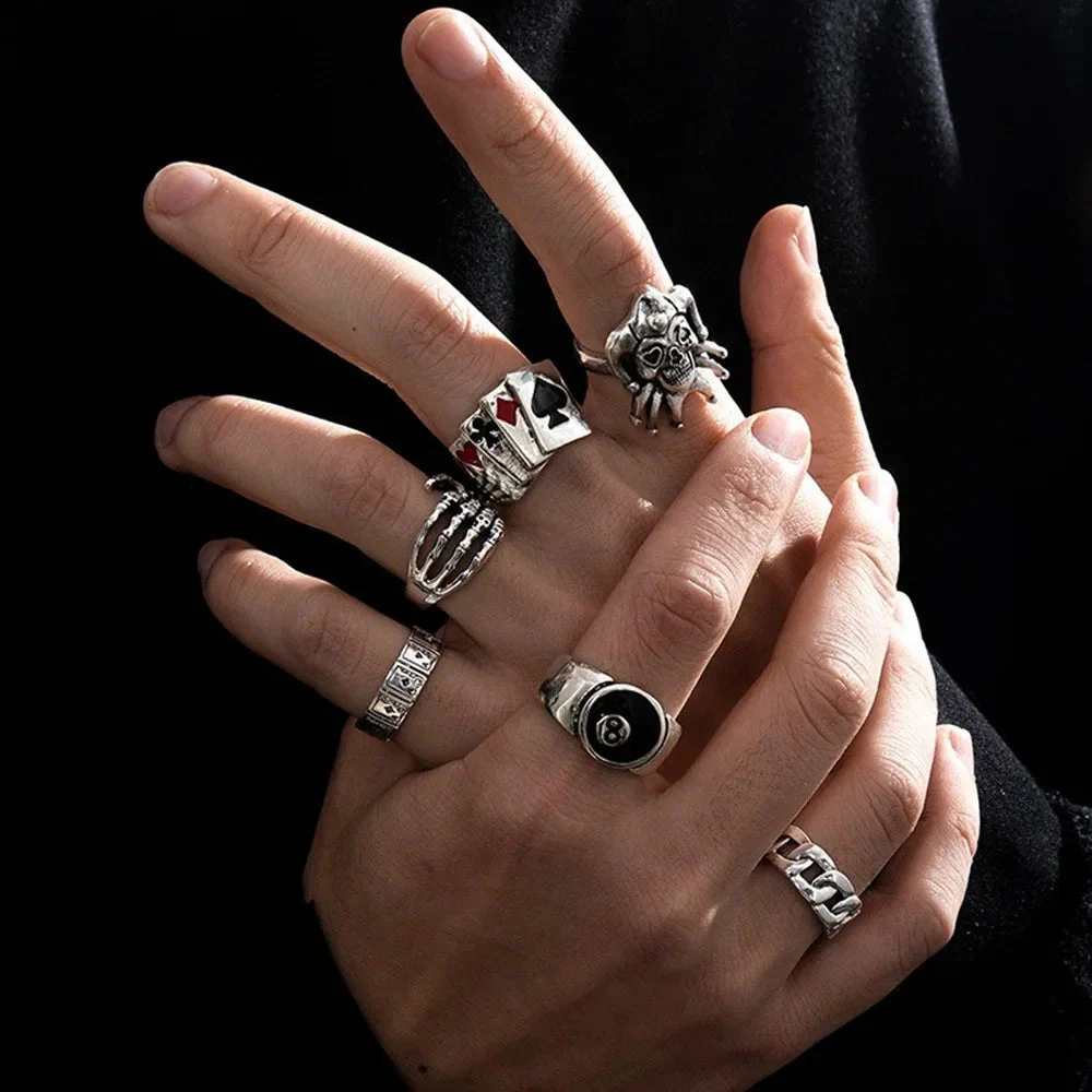 ทำไมผู้ชายชอบใส่แหวน? “แหวนออฟชั่นเสริมเพิ่มบารมี” ที่มากกว่าแค่เครื่องประดับ💍