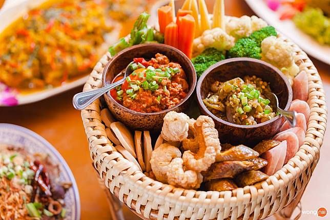 🥢 ทำไมคนถึงชอบกินน้ำพริก? ความอร่อยง่าย ๆ ที่อยู่คู่ครัวไทย