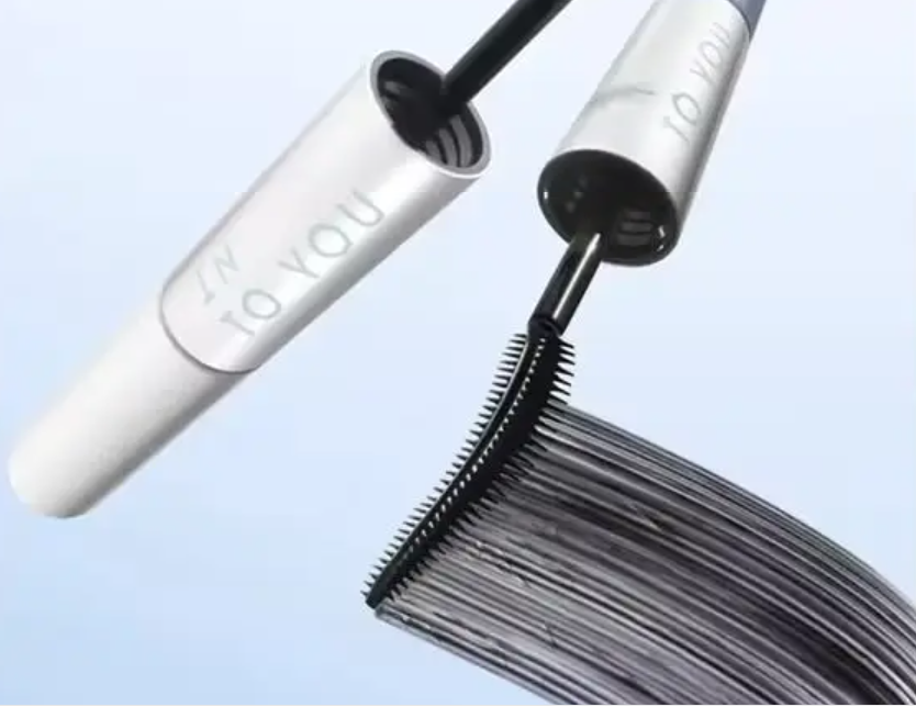 Lip Revolution: INTO YOU ใช้ "Air Lip Mud" เปลี่ยนโฉมวงการความงามไทยอย่างไร