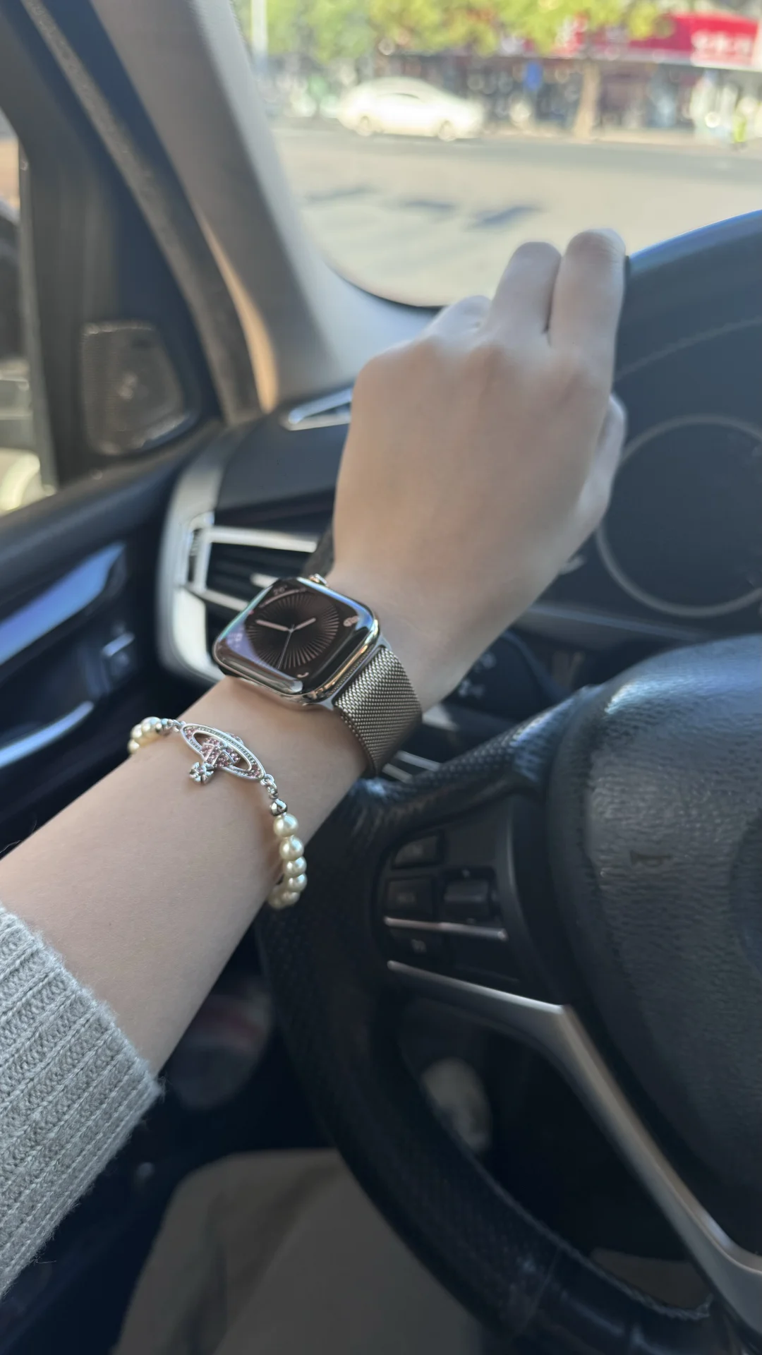 Apple Watch S10 ไทเทเนียม | สไตล์ใหม่ในการขับขี่ ⌚️