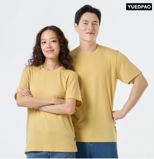 👕 เสื้อยืดคอกลม: ไอเทมคลาสสิกที่ไม่มีวันตกยุค