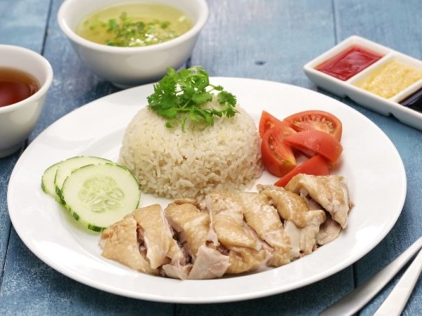 ทำไมข้าวมันไก่สิงคโปร์ถึงชื่อข้าวมันไก่สิงคโปร์